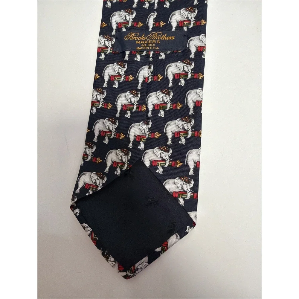 Brooks Brothers Necktie Makers Silk‎ Elephant Print Circus Tie